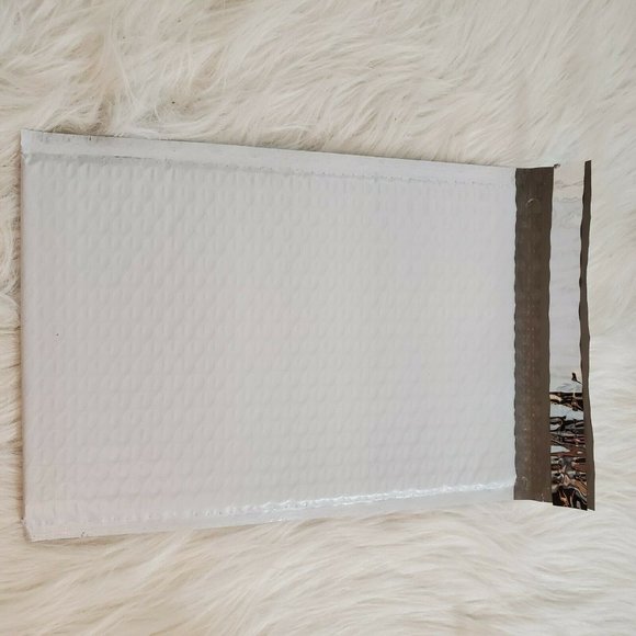 Bubble Pak Office 25 Bubble Pak 725 X 2 Self Sealing Poly Mailer